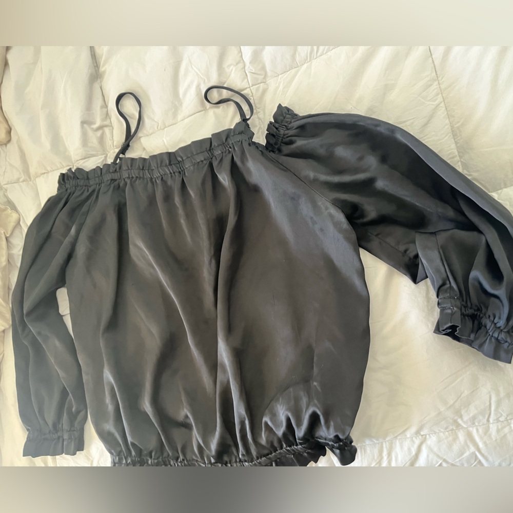 Zenobia Black Off-Shoulder Blouse